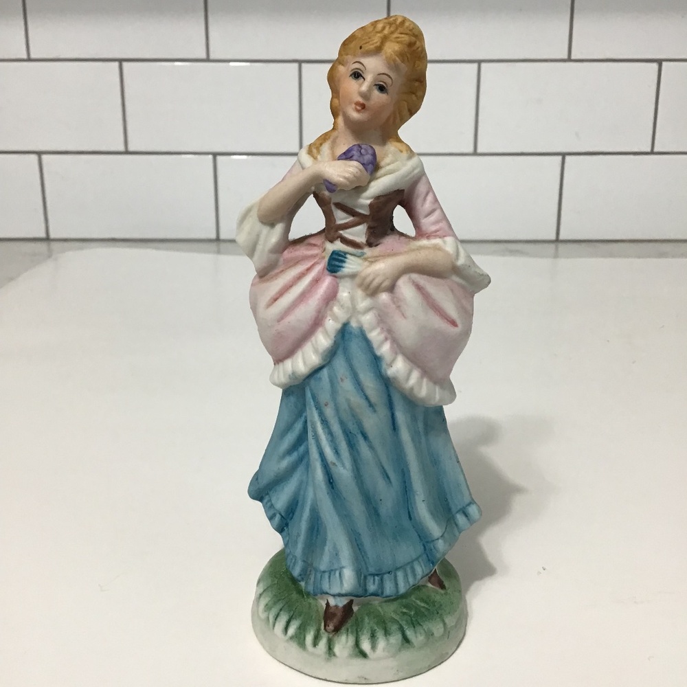 VTG Porcelain Victorian Lady Figurine Vanity